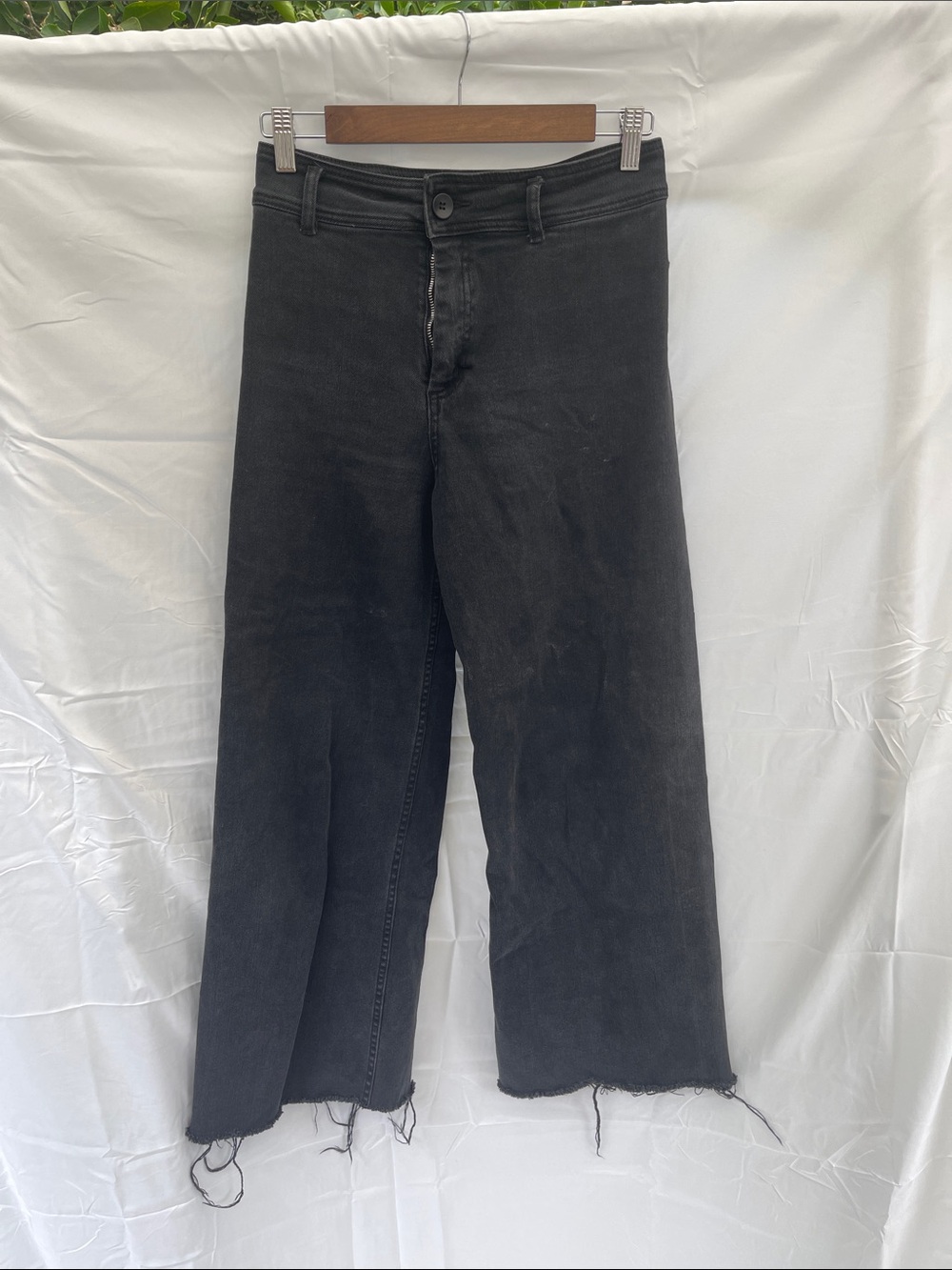 Women's Black Wide-Leg Flare Jeans - Casual Frayed Hem